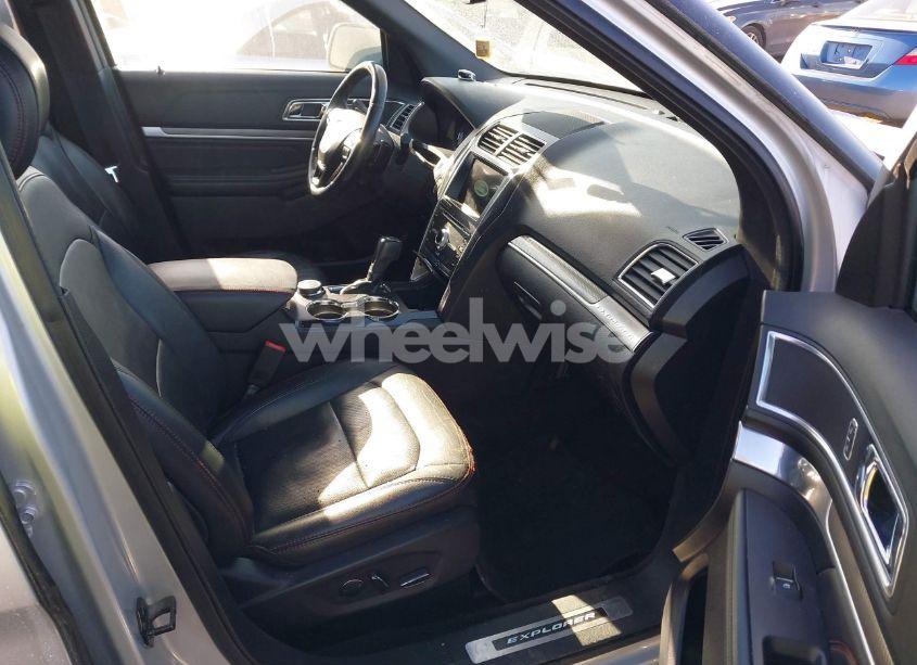 Photo 5 of 2017 Ford Explorer SPORT (VIN 1FM5K8GT9HGC72639)