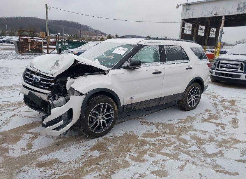 Photo 2 of 2017 Ford Explorer SPORT (VIN 1FM5K8GT9HGD66035)