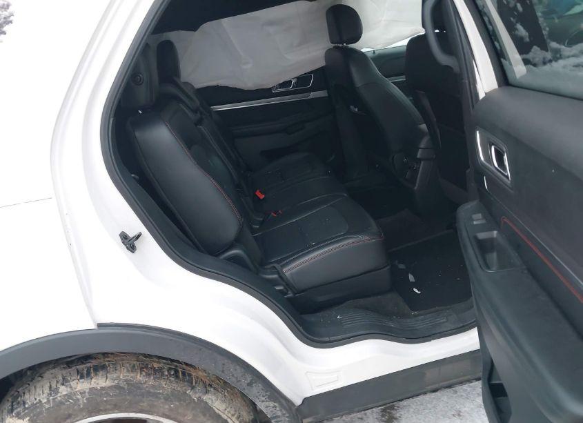 Photo 8 of 2017 Ford Explorer SPORT (VIN 1FM5K8GT9HGD66035)