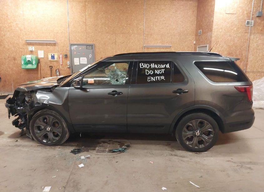 Photo 14 of 2018 Ford Explorer SPORT (VIN 1FM5K8GT9JGC23446)