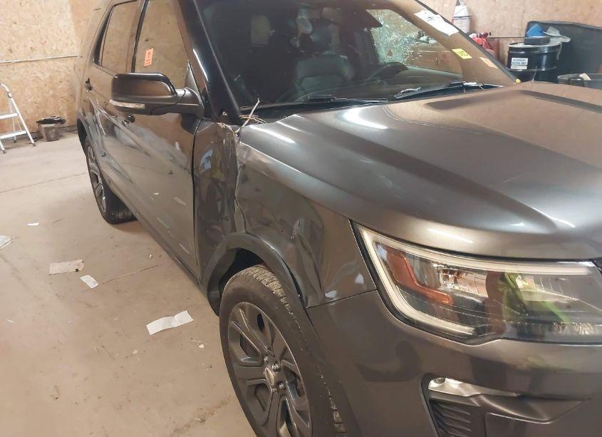 Photo 17 of 2018 Ford Explorer SPORT (VIN 1FM5K8GT9JGC23446)