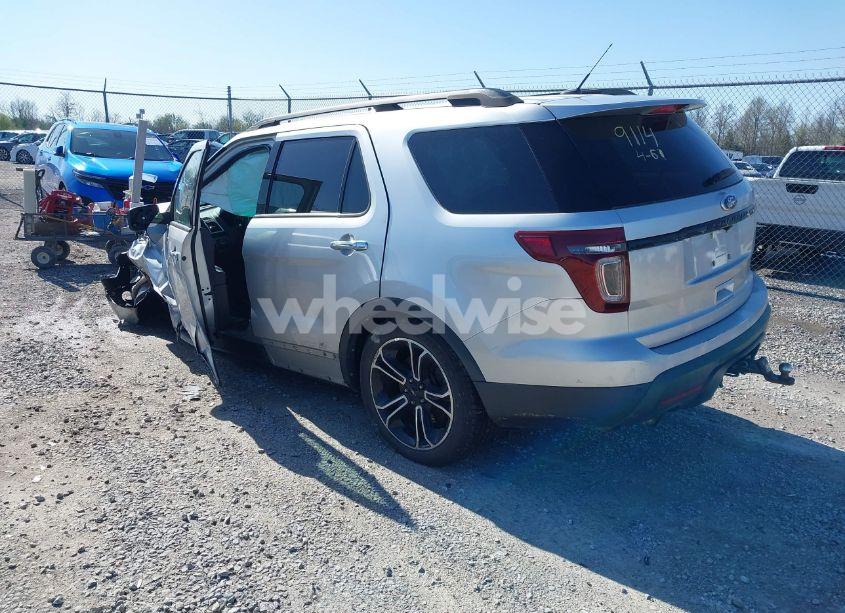 Photo 3 of 2013 Ford Explorer SPORT (VIN 1FM5K8GTXDGB99114)
