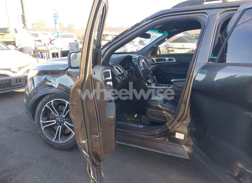 Photo 5 of 2015 Ford Explorer SPORT (VIN 1FM5K8GTXFGB42706)