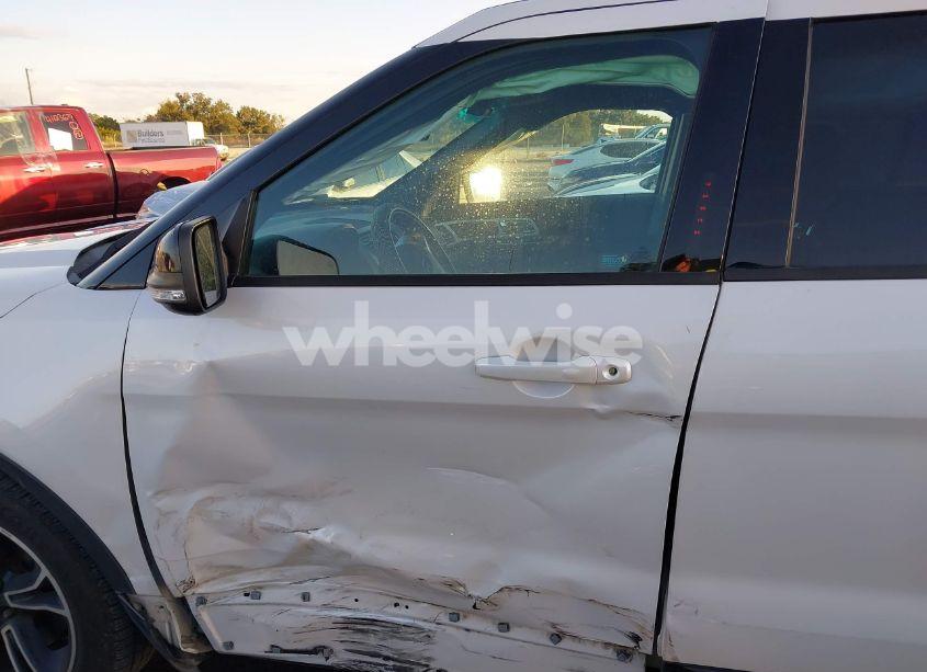 Photo 6 of 2015 Ford Explorer SPORT (VIN 1FM5K8GTXFGC02242)