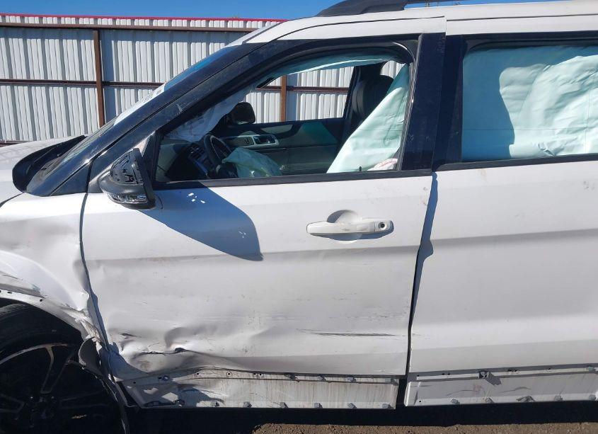 Photo 14 of 2015 Ford Explorer SPORT (VIN 1FM5K8GTXFGC04847)