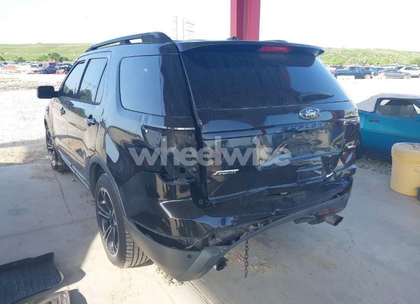 Photo 3 of 2015 Ford Explorer SPORT (VIN 1FM5K8GTXFGC34690)