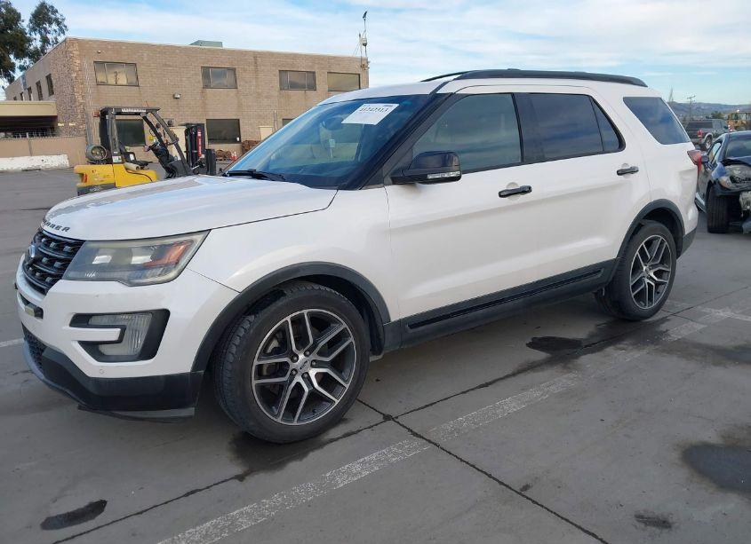 Photo 2 of 2016 Ford Explorer SPORT (VIN 1FM5K8GTXGGB42741)