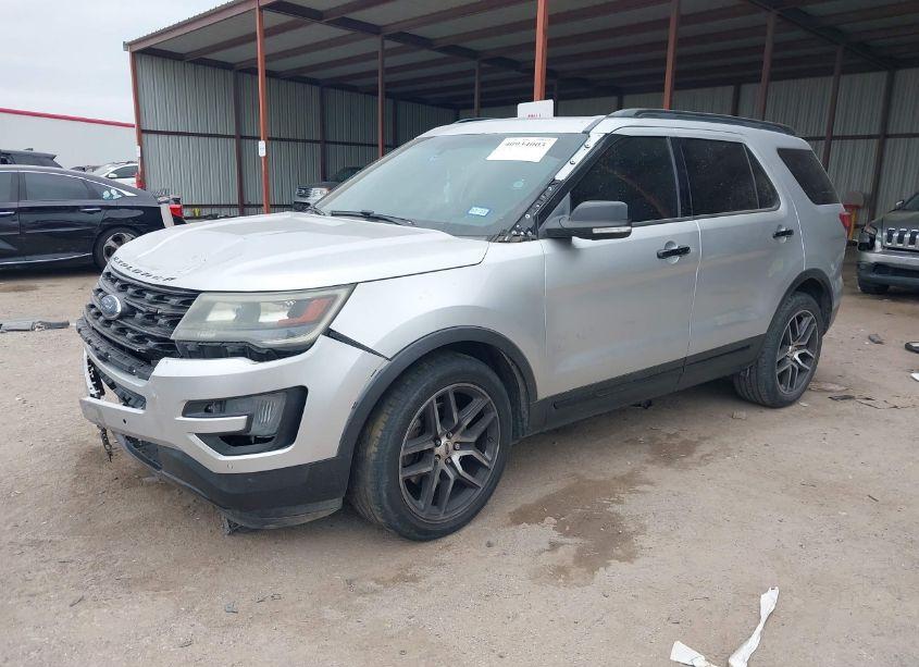 Photo 2 of 2016 Ford Explorer SPORT (VIN 1FM5K8GTXGGB79224)