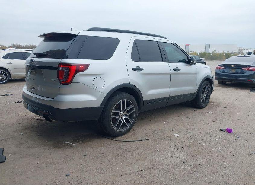 Photo 4 of 2016 Ford Explorer SPORT (VIN 1FM5K8GTXGGB79224)