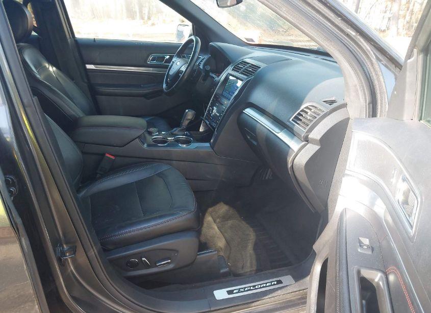 Photo 5 of 2016 Ford Explorer SPORT (VIN 1FM5K8GTXGGC12531)