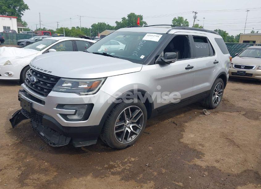 Photo 2 of 2017 Ford Explorer SPORT (VIN 1FM5K8GTXHGB20532)