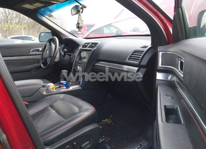 Photo 5 of 2017 Ford Explorer SPORT (VIN 1FM5K8GTXHGB83758)