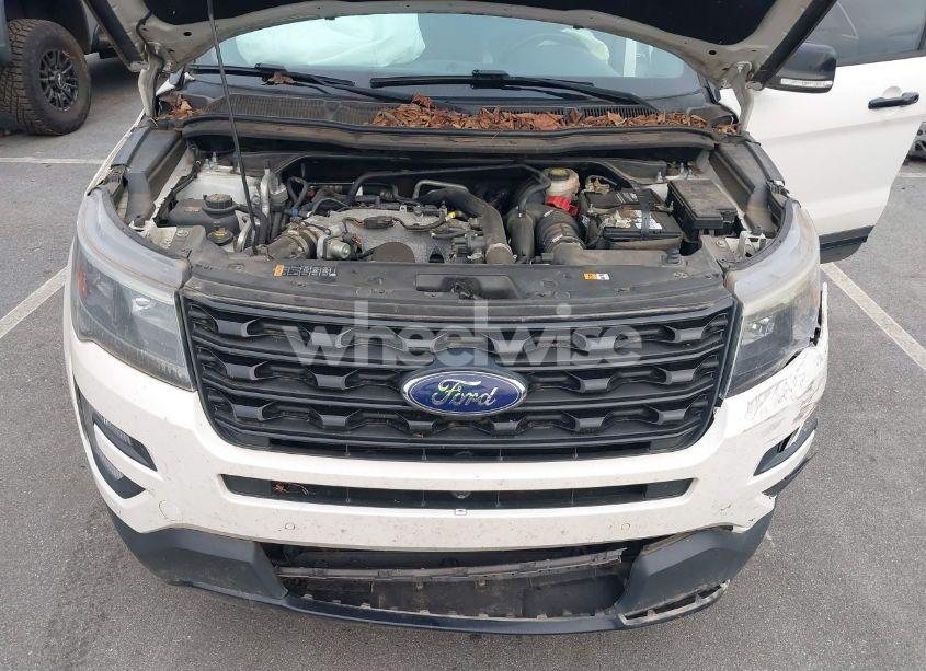 Photo 10 of 2017 Ford Explorer SPORT (VIN 1FM5K8GTXHGC29640)