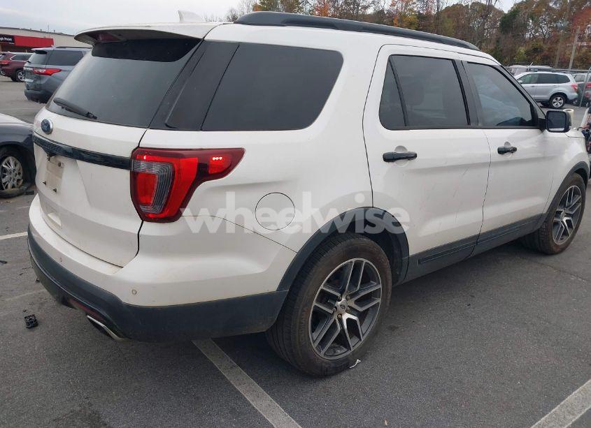 Photo 4 of 2017 Ford Explorer SPORT (VIN 1FM5K8GTXHGC29640)