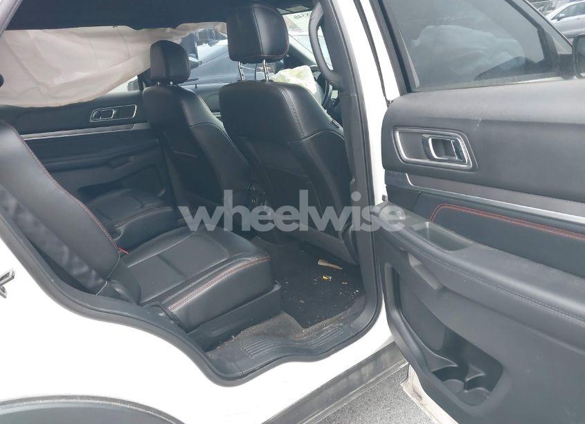 Photo 8 of 2017 Ford Explorer SPORT (VIN 1FM5K8GTXHGC29640)