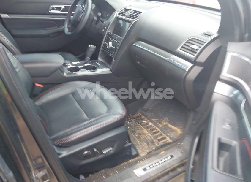 Photo 5 of 2017 Ford Explorer SPORT (VIN 1FM5K8GTXHGD78159)