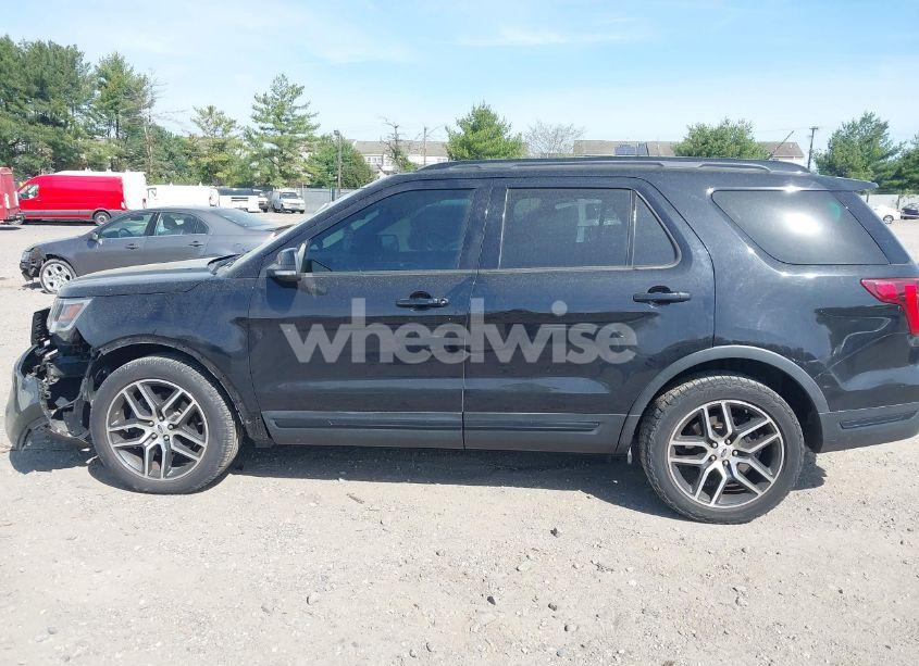 Photo 14 of 2019 Ford Explorer SPORT (VIN 1FM5K8GTXKGB33417)