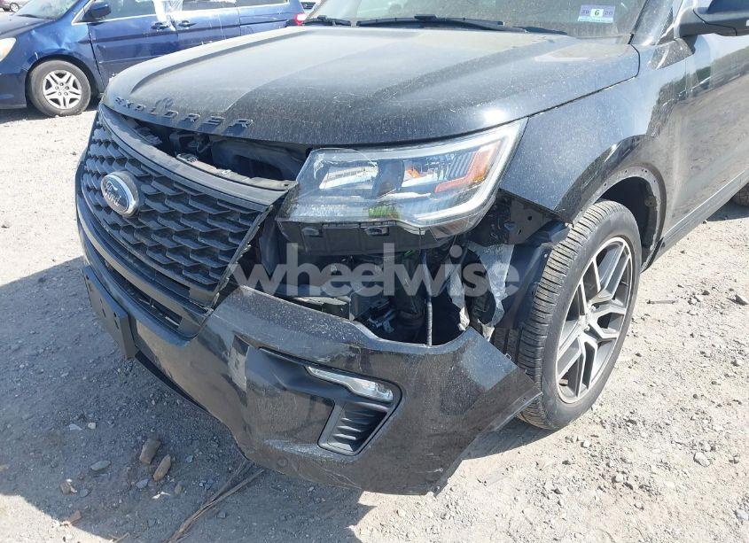 Photo 6 of 2019 Ford Explorer SPORT (VIN 1FM5K8GTXKGB33417)