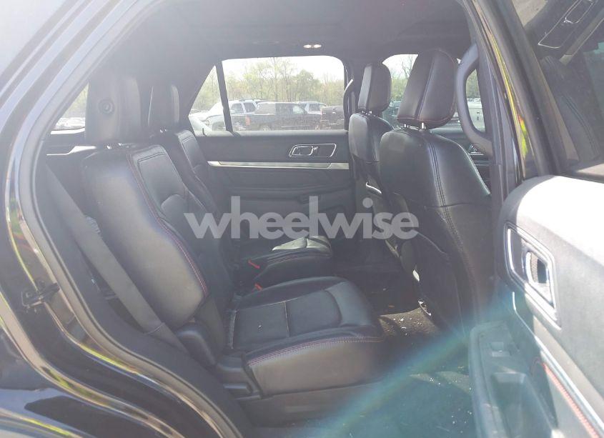 Photo 8 of 2019 Ford Explorer SPORT (VIN 1FM5K8GTXKGB33417)