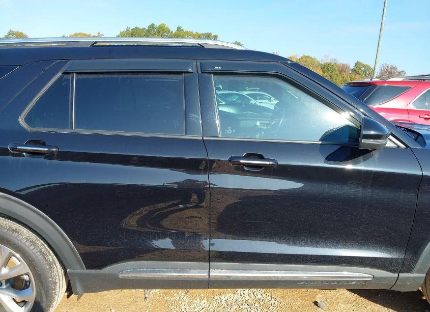 Photo 13 of 2021 Ford Explorer PLATINUM (VIN 1FM5K8HC3MGC08041)