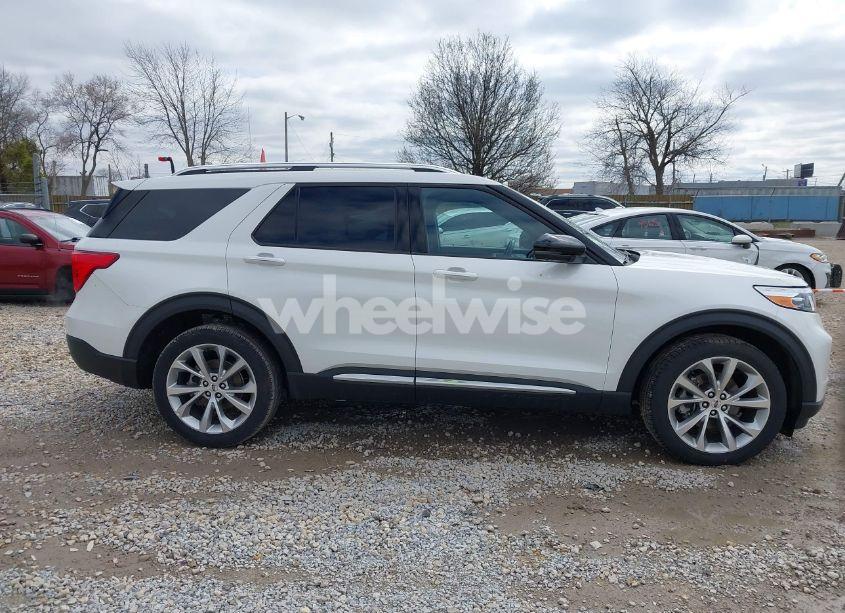 Photo 13 of 2021 Ford Explorer PLATINUM (VIN 1FM5K8HC6MGA92897)