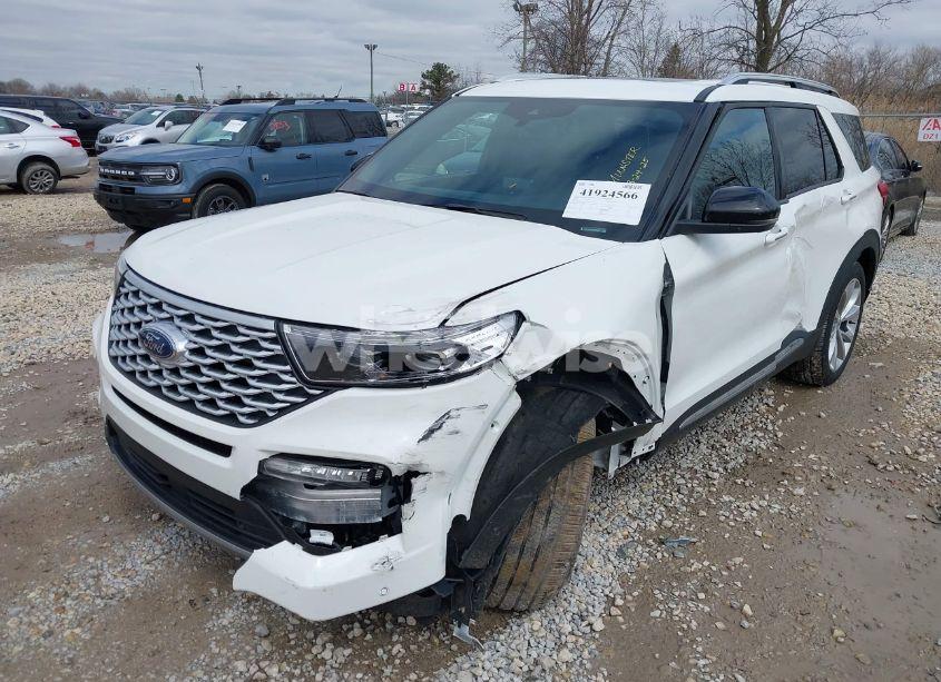 Photo 2 of 2021 Ford Explorer PLATINUM (VIN 1FM5K8HC6MGA92897)