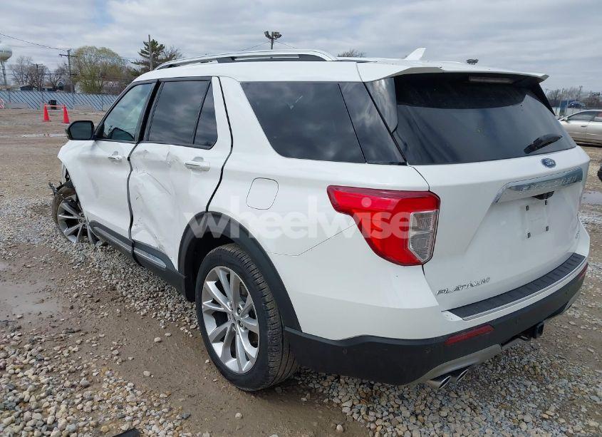 Photo 3 of 2021 Ford Explorer PLATINUM (VIN 1FM5K8HC6MGA92897)