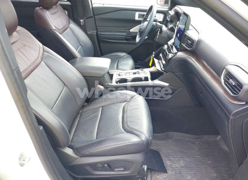 Photo 5 of 2021 Ford Explorer PLATINUM (VIN 1FM5K8HC6MGA92897)