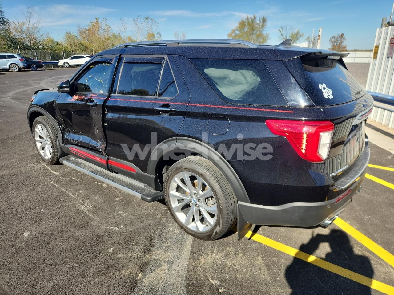 Photo 2 of 2023 FORD EXPLORER PLATINUM N/A (VIN 1FM5K8HC7PGA97918)