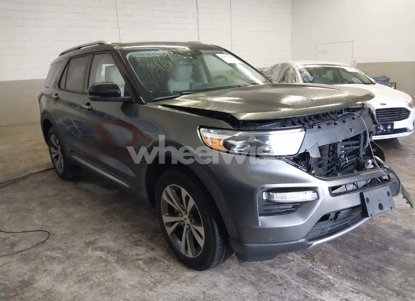 2020 Ford Explorer PLATINUM (VIN 1FM5K8HC8LGA04995) main photo