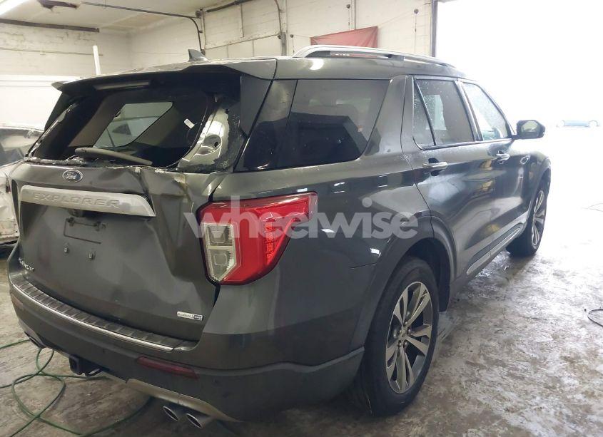 Photo 4 of 2020 Ford Explorer PLATINUM (VIN 1FM5K8HC8LGA04995)