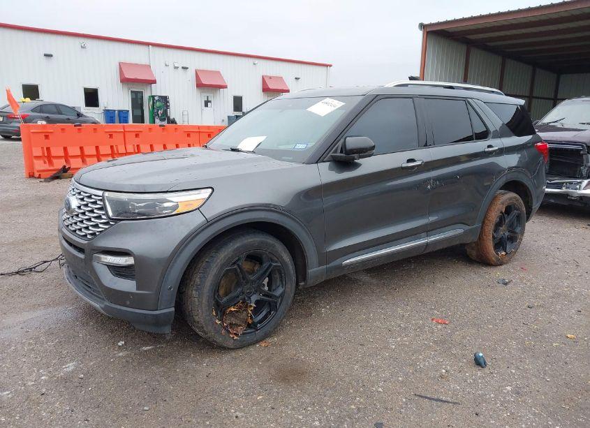 Photo 2 of 2020 Ford Explorer PLATINUM (VIN 1FM5K8HC9LGA47466)