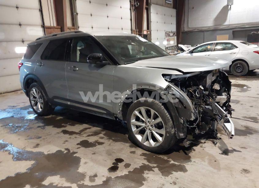 2023 Ford Explorer PLATINUM (VIN 1FM5K8HC9PGB25573) main photo