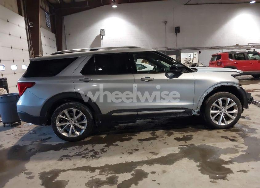 Photo 13 of 2023 Ford Explorer PLATINUM (VIN 1FM5K8HC9PGB25573)
