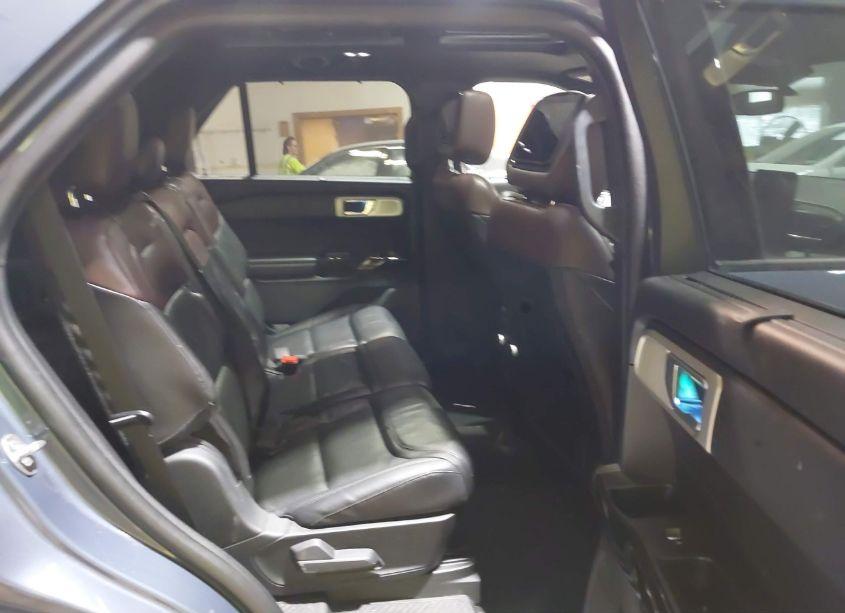 Photo 8 of 2021 Ford Explorer PLATINUM (VIN 1FM5K8HCXMGB68380)