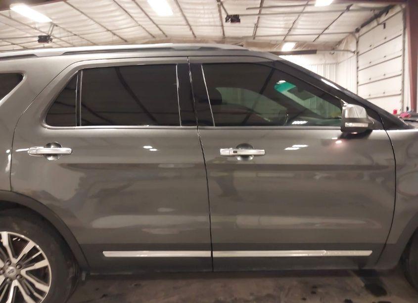 Photo 14 of 2016 Ford Explorer PLATINUM (VIN 1FM5K8HT0GGC22189)