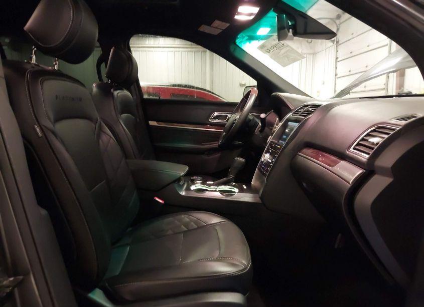Photo 5 of 2016 Ford Explorer PLATINUM (VIN 1FM5K8HT0GGC22189)
