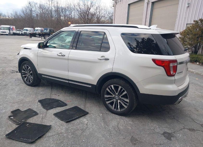 Photo 3 of 2017 Ford Explorer PLATINUM (VIN 1FM5K8HT0HGA12290)