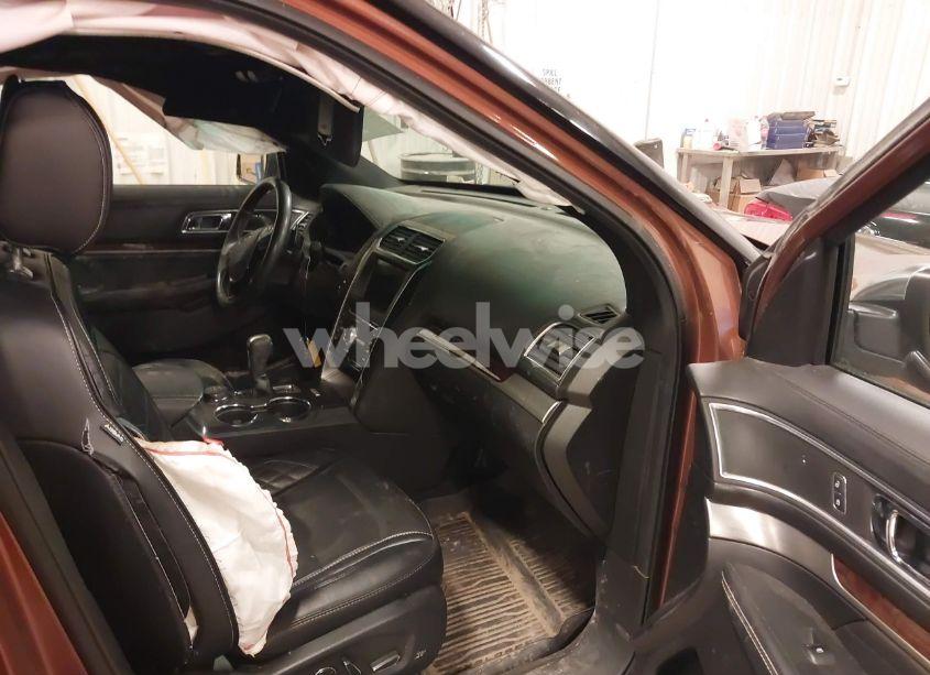 Photo 5 of 2017 Ford Explorer PLATINUM (VIN 1FM5K8HT0HGA15531)