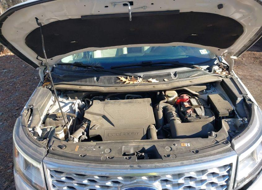 Photo 10 of 2017 Ford Explorer PLATINUM (VIN 1FM5K8HT0HGA32135)