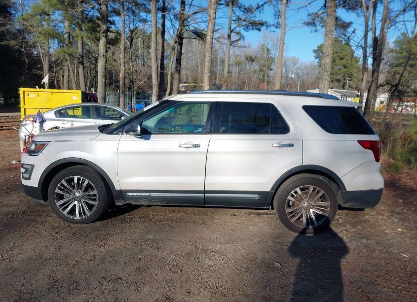 Photo 14 of 2017 Ford Explorer PLATINUM (VIN 1FM5K8HT0HGA32135)