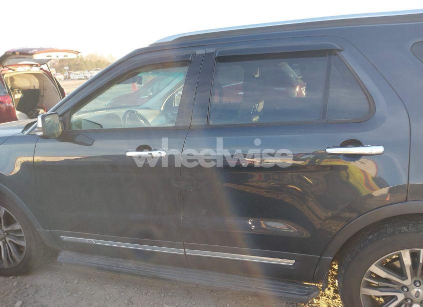 Photo 15 of 2017 Ford Explorer PLATINUM (VIN 1FM5K8HT0HGB18979)