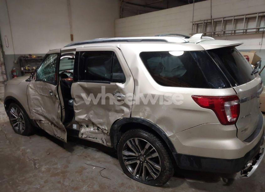 Photo 14 of 2017 Ford Explorer PLATINUM (VIN 1FM5K8HT0HGC89411)