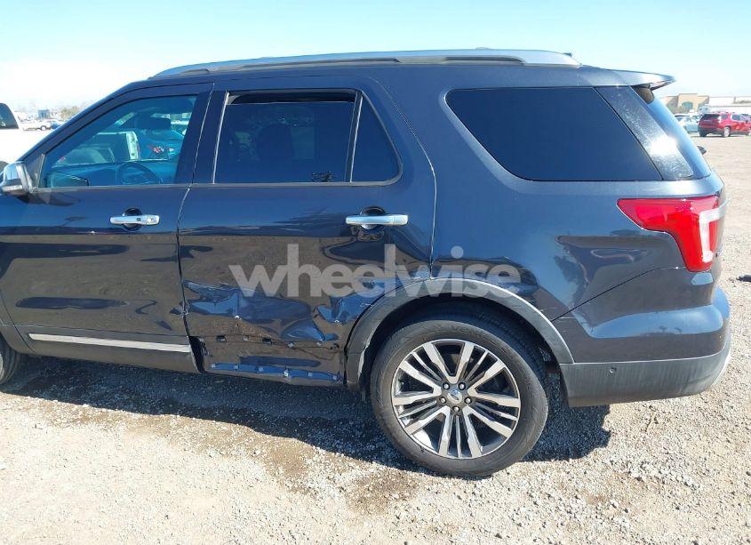 Photo 6 of 2017 Ford Explorer PLATINUM (VIN 1FM5K8HT0HGE29280)