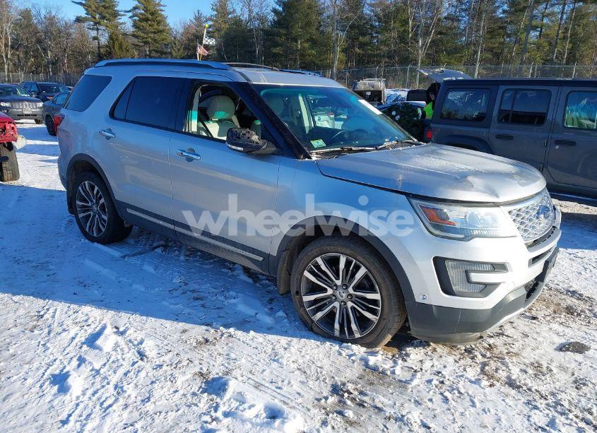 2016 Ford Explorer PLATINUM (VIN 1FM5K8HT1GGA54594) main photo