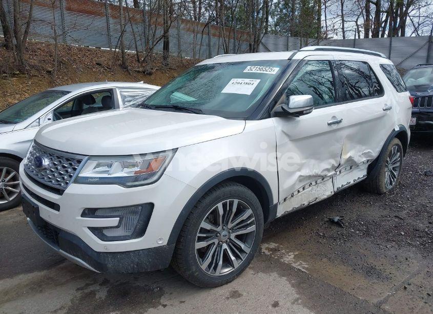 Photo 2 of 2016 Ford Explorer PLATINUM (VIN 1FM5K8HT1GGA69550)