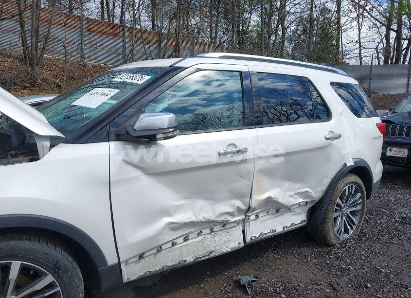 Photo 6 of 2016 Ford Explorer PLATINUM (VIN 1FM5K8HT1GGA69550)