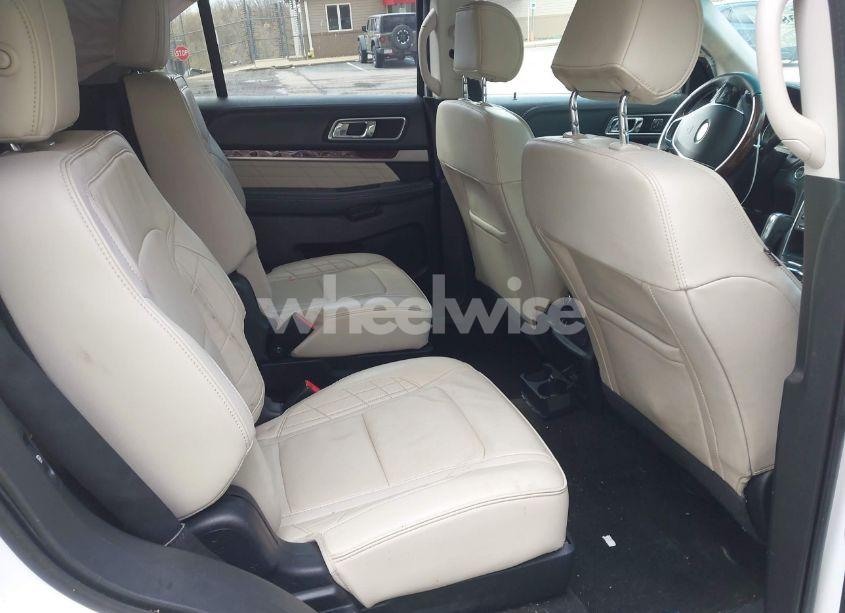 Photo 8 of 2016 Ford Explorer PLATINUM (VIN 1FM5K8HT1GGA69550)