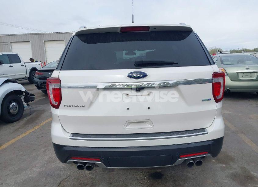Photo 16 of 2018 Ford Explorer PLATINUM (VIN 1FM5K8HT1JGA62332)