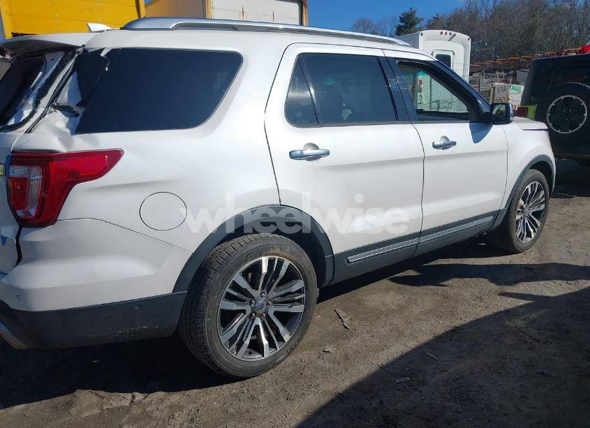 Photo 4 of 2016 Ford Explorer PLATINUM (VIN 1FM5K8HT2GGA74658)